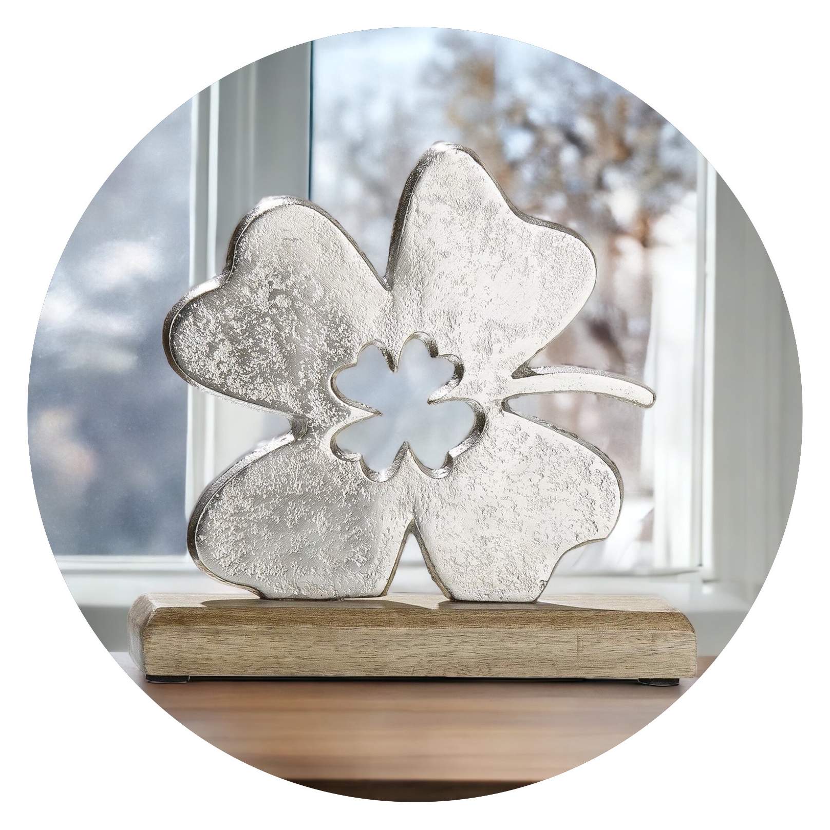 Klaver vier op mangohouten voet Klaver vier op mangohouten voet