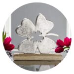 Klaver vier op mangohouten voet