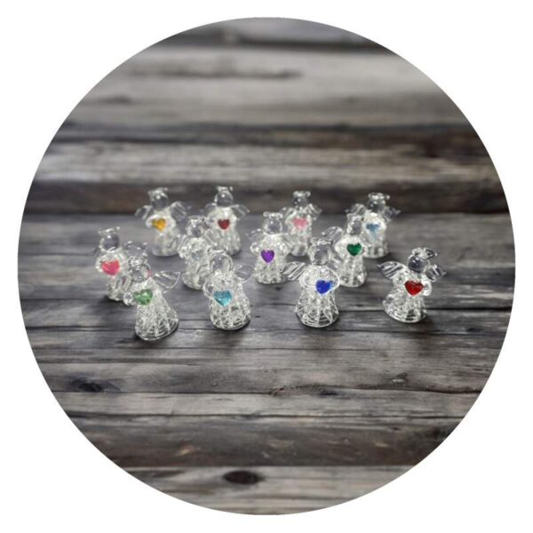 Glazen engeltjes met gekleurd kristal