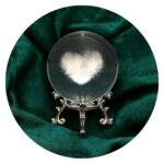 Wolkje in bol op voetje