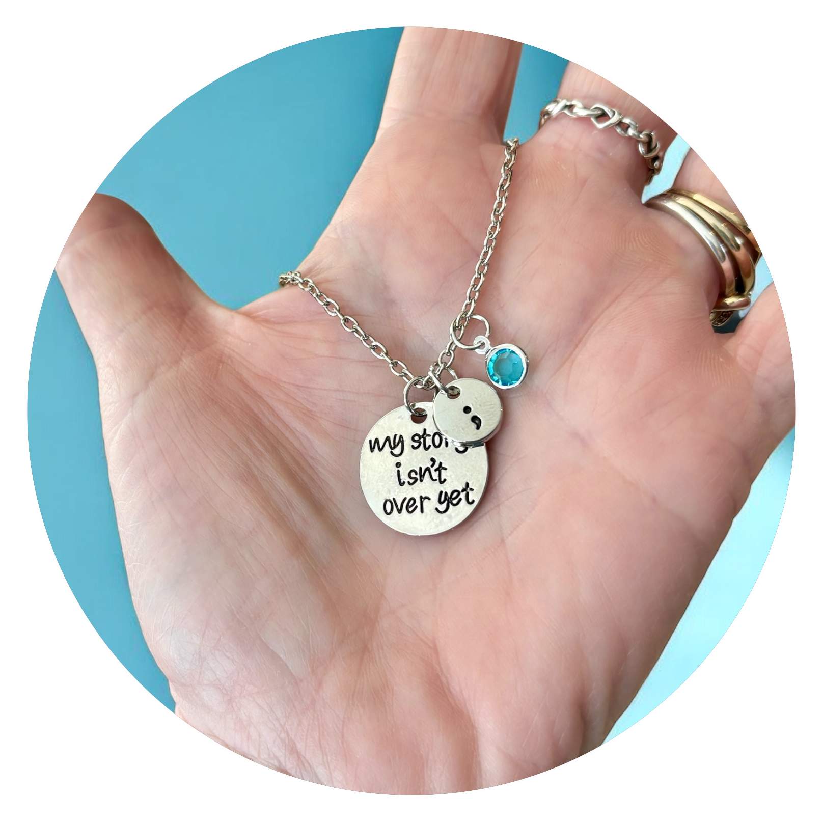 Ketting My Story isnt over yet blauw Ketting My Story isnt over yet blauw