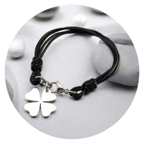 Leren armband met stalen klaver vier