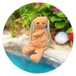 Roze onbescheiden konijn met oogjes dicht