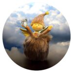 Engeltje met bruin rokje