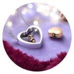 Urnketting goudkleurig hartje in zilverkleurige cirkel3