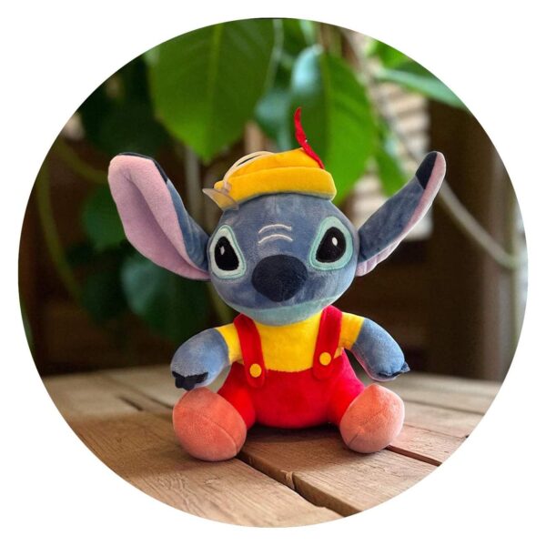 Stitch knuffel met hippe tuinbroek