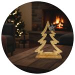 Kerstboom met ster in een woonkamer