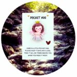 pocket hug engeltje bruin haar